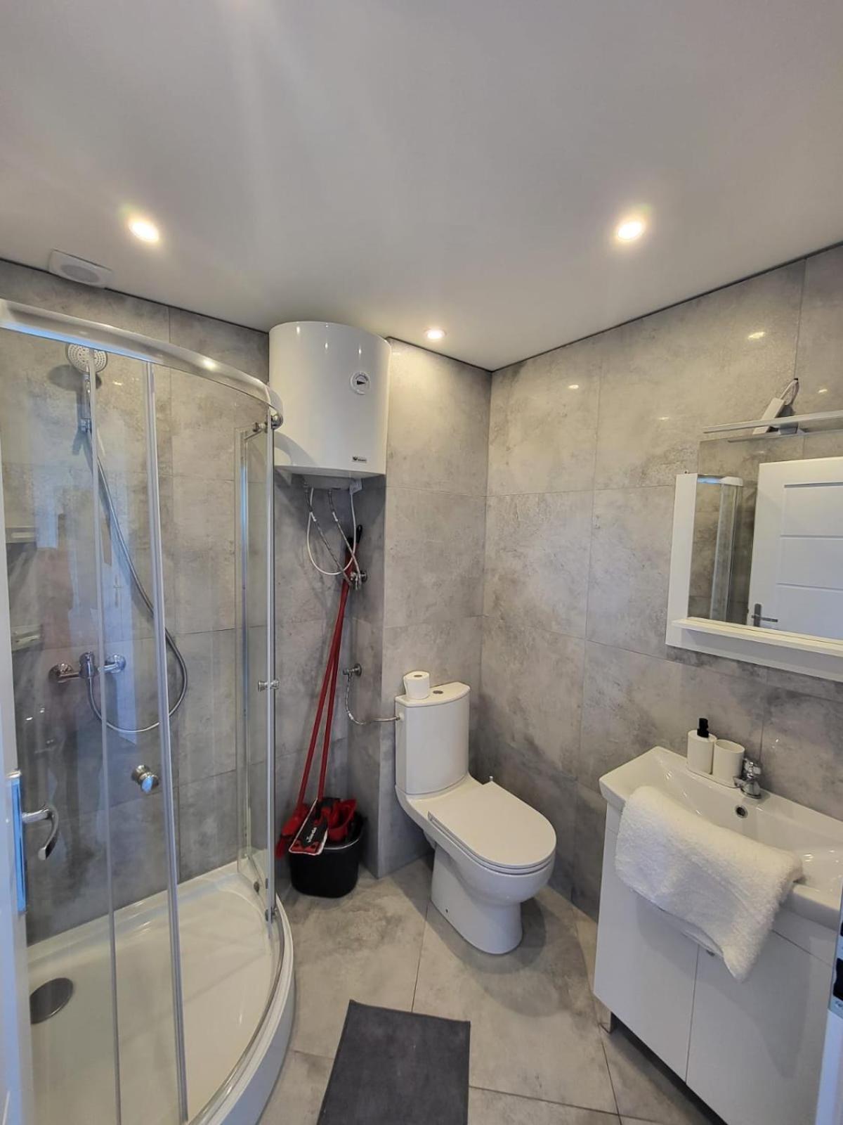 Apartment Lokciowe *